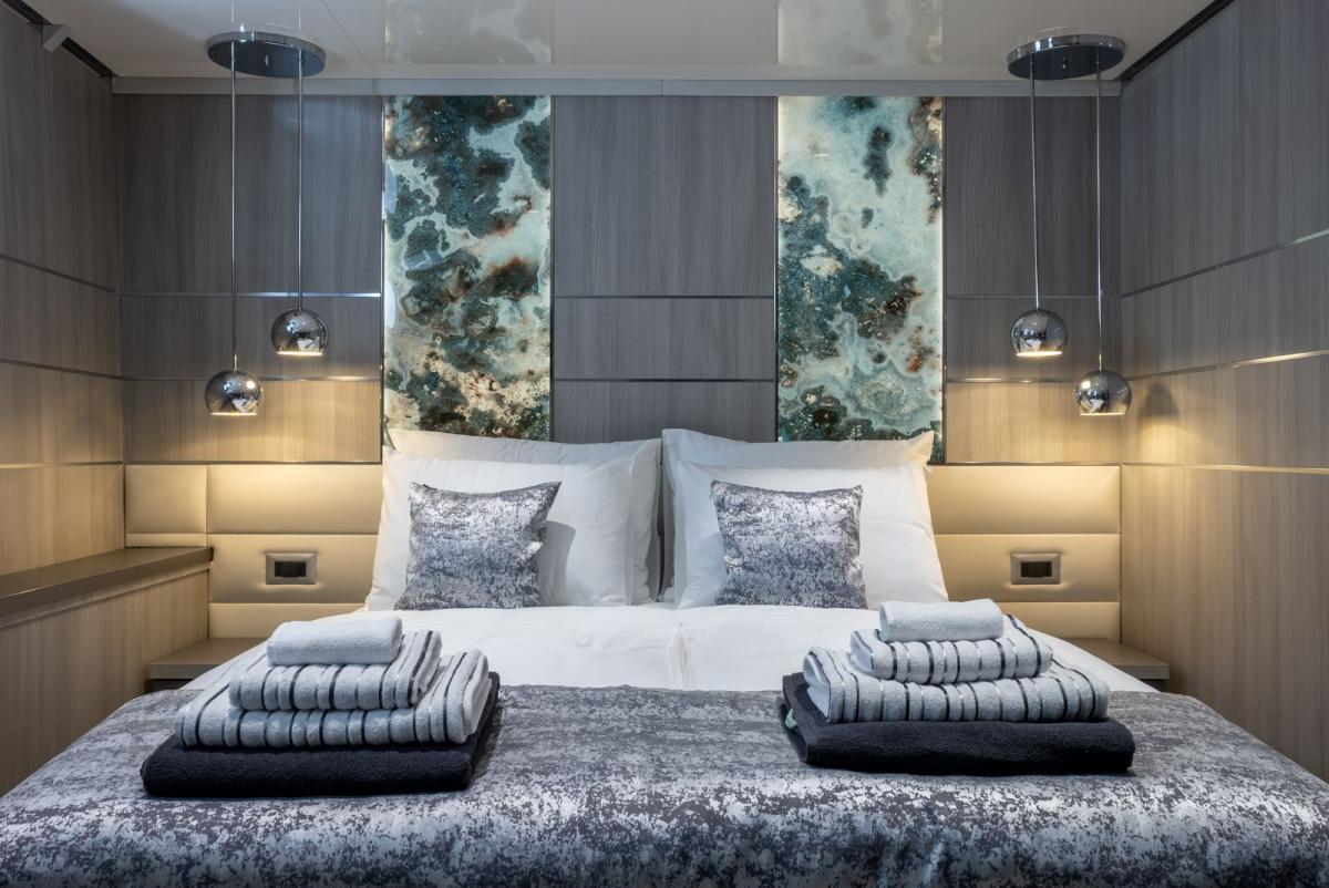 Osc-Cabins-Main-Deck-3